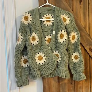 Handmade Granny crochet daisy Floral Knit Cardigan Sweater - Green and Cream